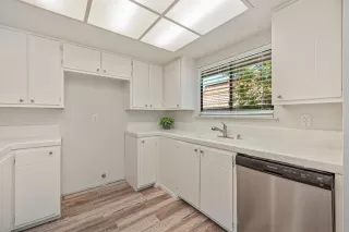 Photo #2: 226083042 Listing 