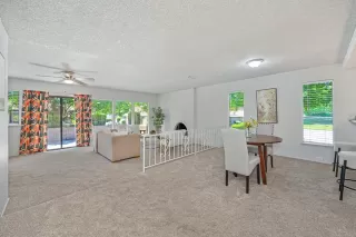 Photo #6: 226083042 Listing 