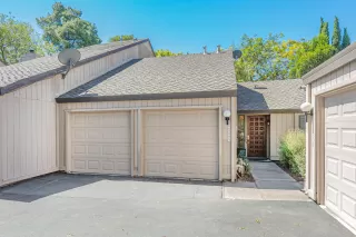 Photo #1: 226083102 Listing