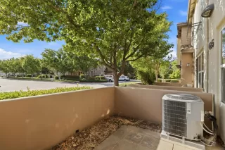 Photo #6: 226083174 Listing