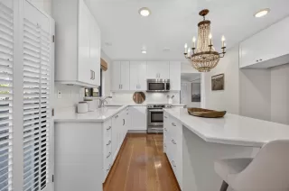 Photo #6: 226083293 Listing 