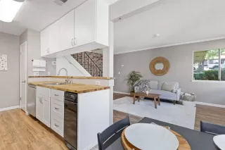 Browse active condo listings in AUBURN GREENS