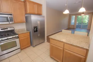 Photo #5: 226083484 Listing