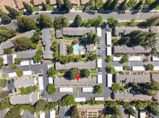 Photo #2: 226083553 Listing