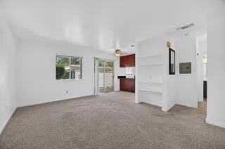 Photo #4: 226083553 Listing