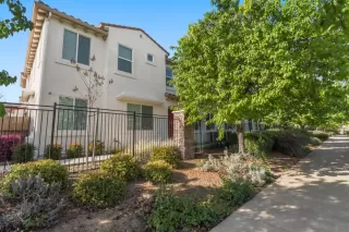 Photo #1: 226083838 Listing 