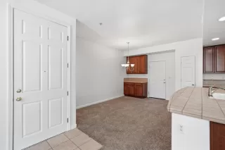 Photo #6: 226084122 Listing