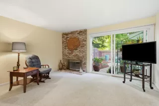 Photo #3: 226084171 Listing