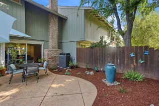Photo #6: 226084171 Listing