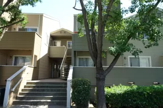 Photo #3: 226084221 Listing