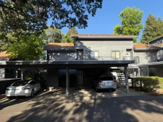 Photo #5: 226084228 Listing
