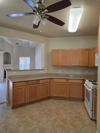 Photo #4: 226084252 Listing 