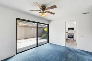Photo #6: 226084339 Listing