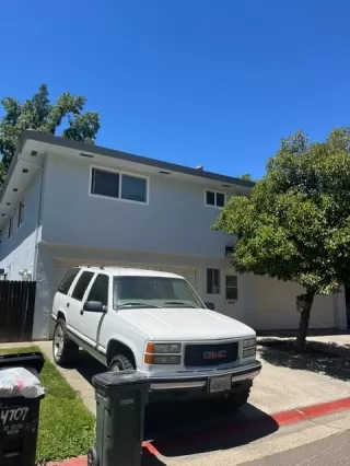 Photo #3: 226084596 Listing