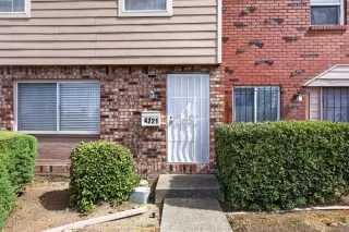 Photo #3: 226085396 Listing