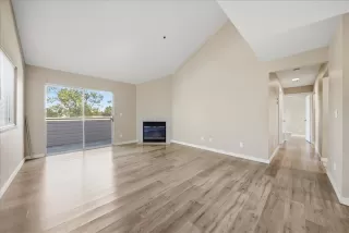 Photo #3: 226085533 Listing