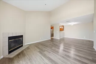 Photo #5: 226085533 Listing