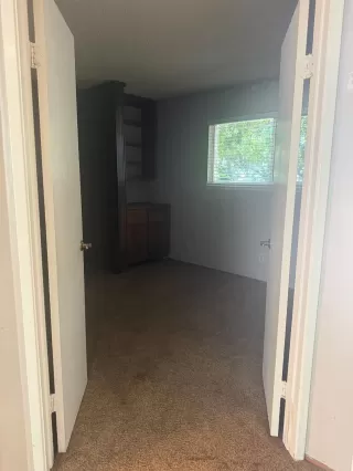 Photo #2: 226085634 Listing