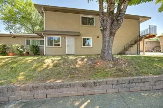 Photo #1: 226085669 Listing