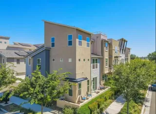 Photo #1: 226086458 Listing