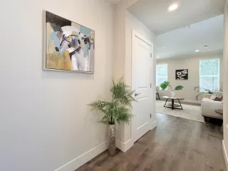 Photo #4: 226086458 Listing