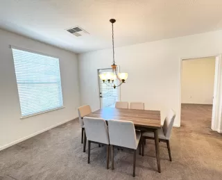 Photo #5: 226086558 Listing