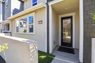 Photo #2: 226086650 Listing