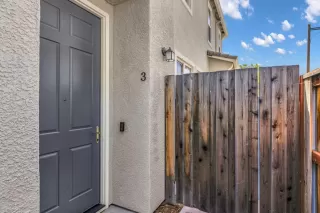 Photo #4: 226086912 Listing 