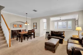 Photo #5: 226086912 Listing 