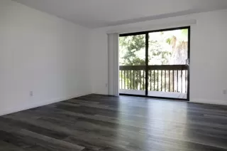 Photo #5: 226087273 Listing