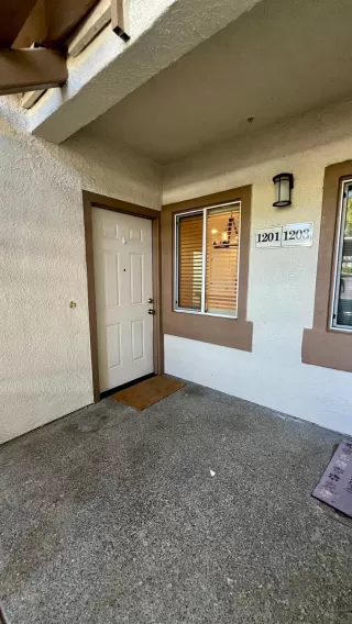 Photo #2: 226087452 Listing 