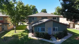 Photo #3: 226087532 Listing