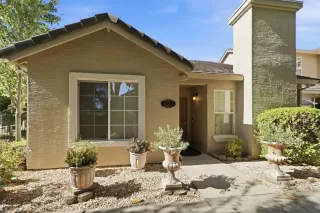 Photo #1: 226087689 Listing