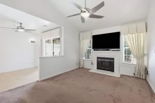 Photo #5: 226087689 Listing