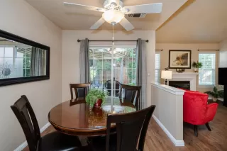 Photo #5: 226087769 Listing