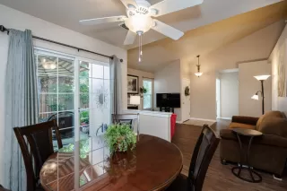 Photo #6: 226087769 Listing