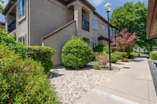 Photo #1: 226087892 Listing