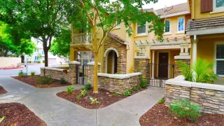 Photo #1: 226088296 Listing