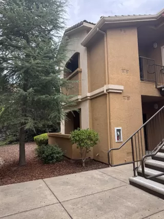 Photo #1: 226088452 Listing