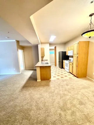 Photo #6: 226088452 Listing