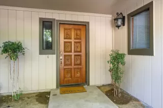 Photo #2: 226088555 Listing