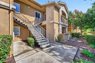 Photo #4: 226088649 Listing 