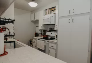 Photo #5: 226088839 Listing