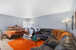 Photo #4: 226089038 Listing