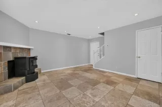 Photo #6: 226089089 Listing