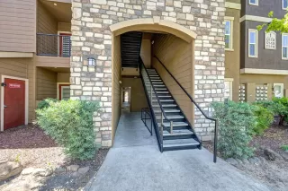 Photo #5: 226089297 Listing 