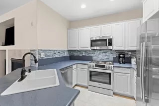 Photo #1: 226089611 Listing