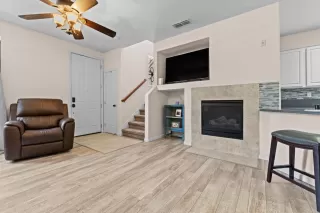 Photo #5: 226089611 Listing