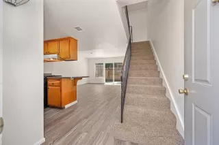 Photo #5: 226089640 Listing