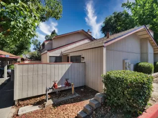 Photo #2: 226089750 Listing